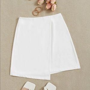 NWOT White asymmetrical skirt